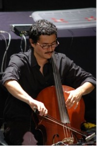 Edgar Barroso at the cello