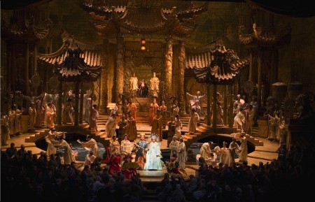 November high technology standout: The MET's production of Turandot in HD