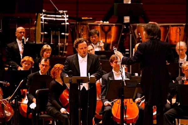 Christian Gerhaher sings with the Montreal Symphony Orchestra last year (Montreal Symphony photo).