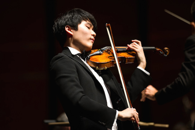Violnist In Mo Yang will perform