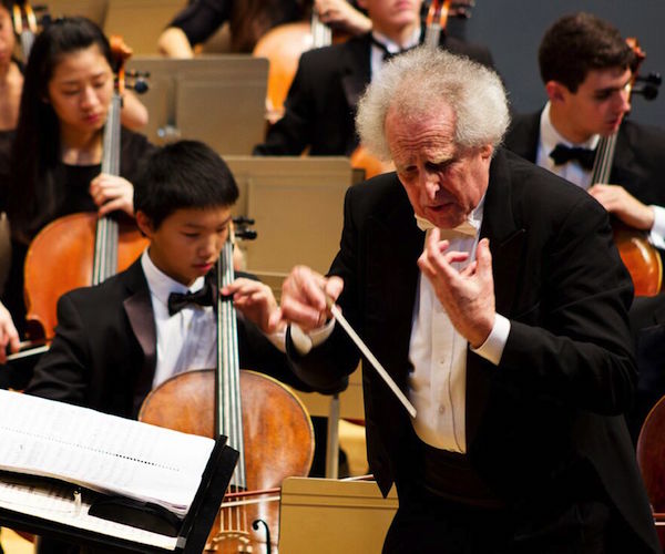 Benjamin Zander and the Boston Philharmonic Youth Orchestra in action at Symphony Hall. Photo: Courtesy of the BPYO.