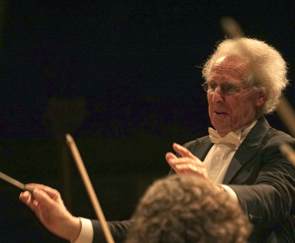 Benjamin Zander conducting the Boston Philharmonic Orchestra at Sanders Theater. Photo: