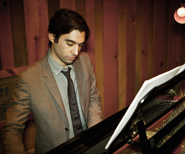 Pianist Julian Shore. Photo: Simon Yu.