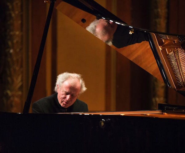  Sir András Schiff performed a recital presented by the Celebrity Series of Boston Friday at NEC’s Jordan Hall. Photo: Robert Torres.