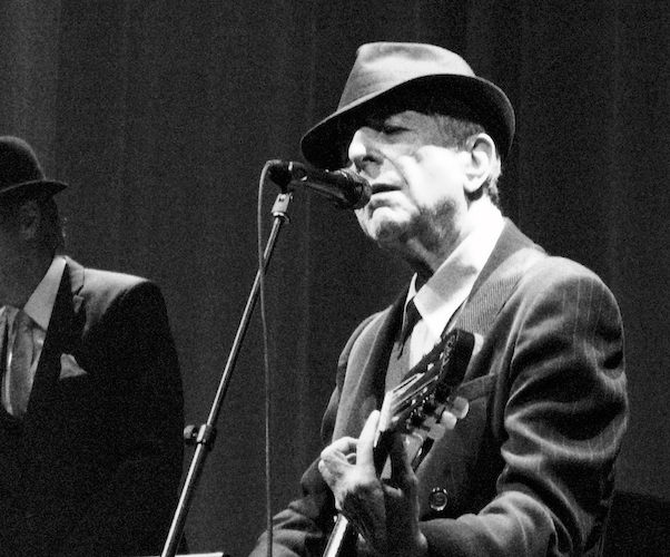 Leonard Cohen at the Arena in Geneva, 27 October 2008. Photo: Wiki Commons.