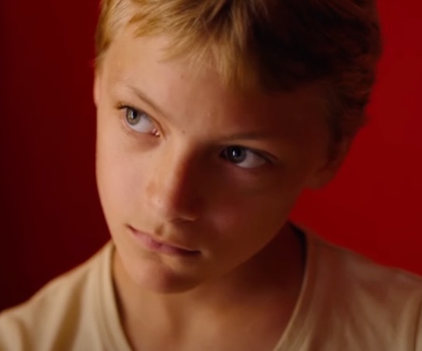 Film Review "Close" Feeling the Tragic Weight of the Human
