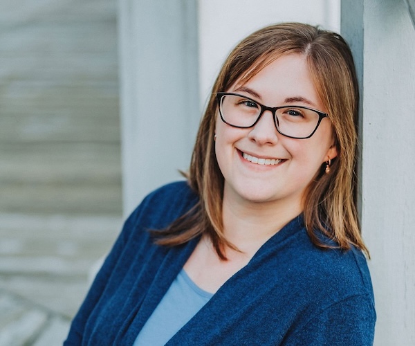 Author+Headshot2_Web+Size_Bowring